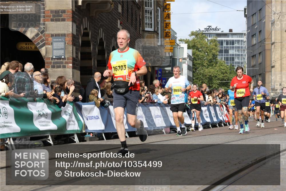 13.09.2026 - 21. swb-Marathon Bremen Strokosch-Dieckow http://msf.ph/oto/10354499 13.09.2026 10:56:02 Ziel 10203, 10243, 10297, 10374, 10379, 10423, 10529, 10550, 10788, 10809, 10881, 10952, 11377, 11510, 11557, 11748, 11862, 11975, 12030, 12108, 12125, 12143, 12150, 12188, 12348, 10246, 10365, 10443, 10699, 10949, 10957, 10960, 11219, 11280, 11570, 11693, 11782, 12452, 12476 meine-sportfotos.de