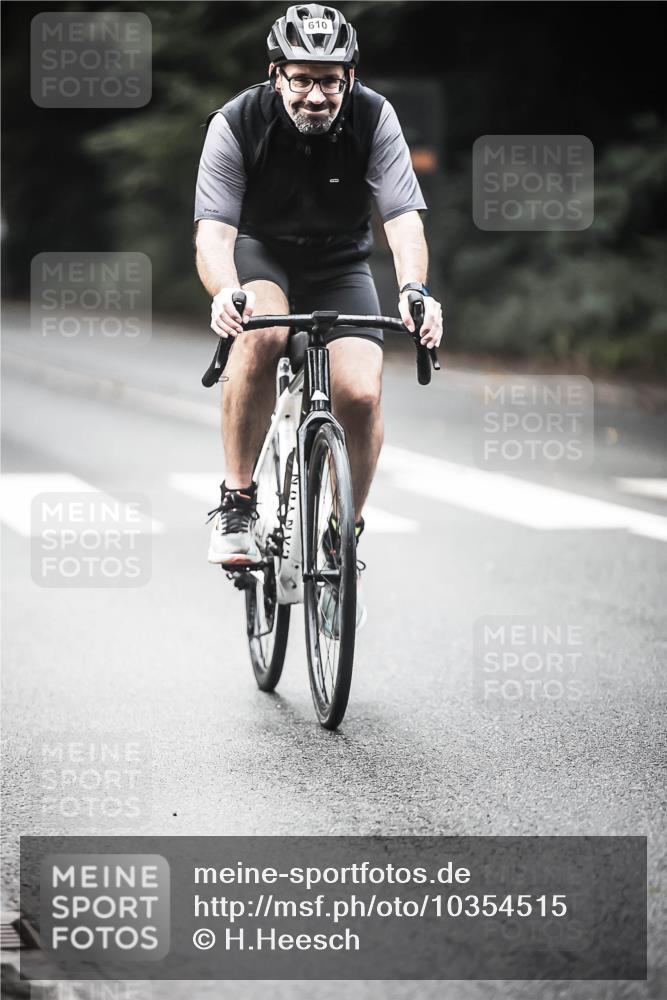 13.09.2026 - Stadtparktriathlon H.Heesch http://msf.ph/oto/10354515 13.09.2026 11:10:29 Radfahren 430, 524, 572, 610, 690, 706, 1799 meine-sportfotos.de