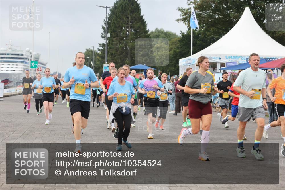 13.09.2026 - Kiel Lauf Andreas Tolksdorf http://msf.ph/oto/10354524 13.09.2026 09:57:49 Kiellinie 4, 9458, 2239, 2825 meine-sportfotos.de
