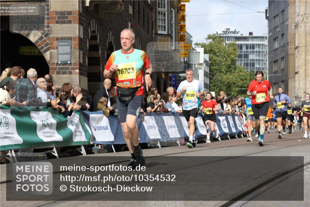 13.09.2026 - 21. swb-Marathon Bremen Strokosch-Dieckow http://msf.ph/oto/10354532 13.09.2026 10:56:02 Ziel 10203, 10243, 10297, 10374, 10379, 10423, 10529, 10550, 10788, 10809, 10881, 10952, 11377, 11510, 11557, 11748, 11862, 11975, 12030, 12108, 12125, 12143, 12150, 12188, 12348, 10246, 10365, 10443, 10699, 10949, 10957, 10960, 11219, 11280, 11570, 11693, 11782, 12452, 12476 meine-sportfotos.de