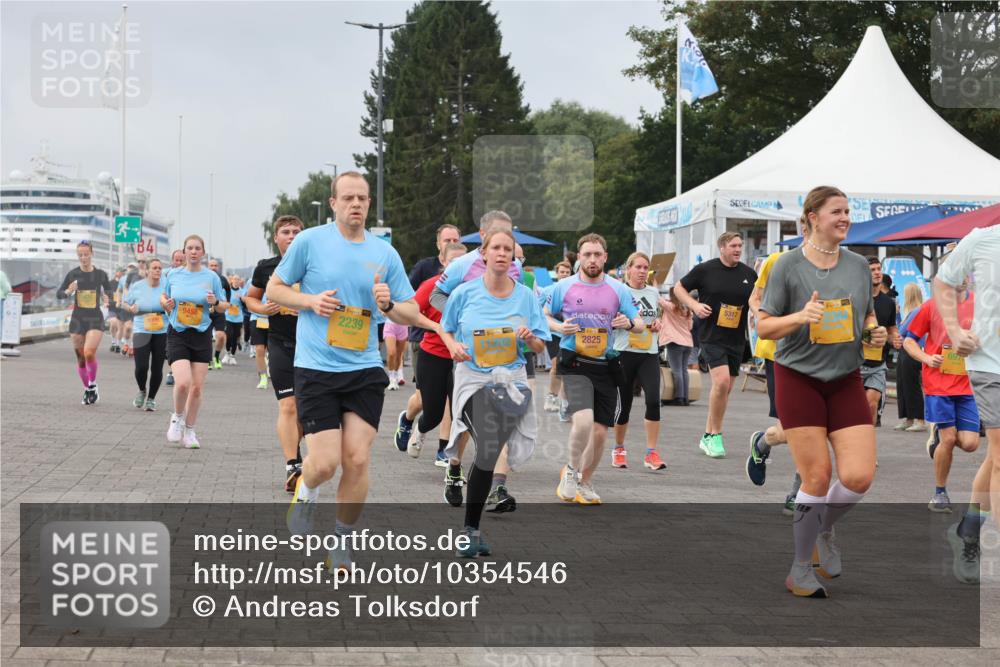 13.09.2026 - Kiel Lauf Andreas Tolksdorf http://msf.ph/oto/10354546 13.09.2026 09:57:50 Kiellinie 13, 2239, 9458, 2825, 5317 meine-sportfotos.de