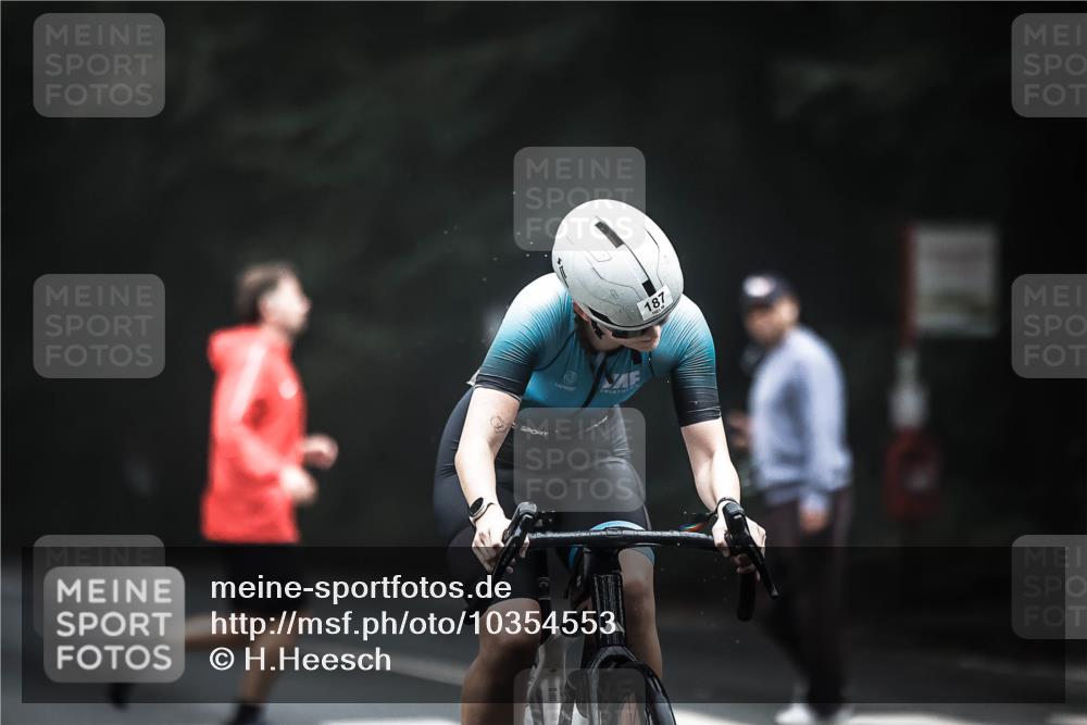 13.09.2026 - Stadtparktriathlon H.Heesch http://msf.ph/oto/10354553 13.09.2026 09:34:13 Radfahren 187 meine-sportfotos.de