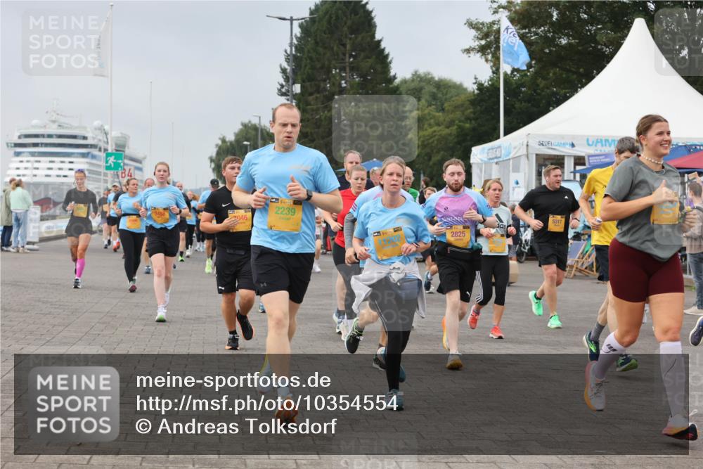 13.09.2026 - Kiel Lauf Andreas Tolksdorf http://msf.ph/oto/10354554 13.09.2026 09:57:50 Kiellinie 7046, 38, 2239, 2825, 5317 meine-sportfotos.de