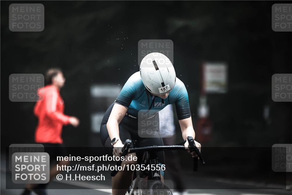13.09.2026 - Stadtparktriathlon H.Heesch http://msf.ph/oto/10354556 13.09.2026 09:34:13 Radfahren 187 meine-sportfotos.de