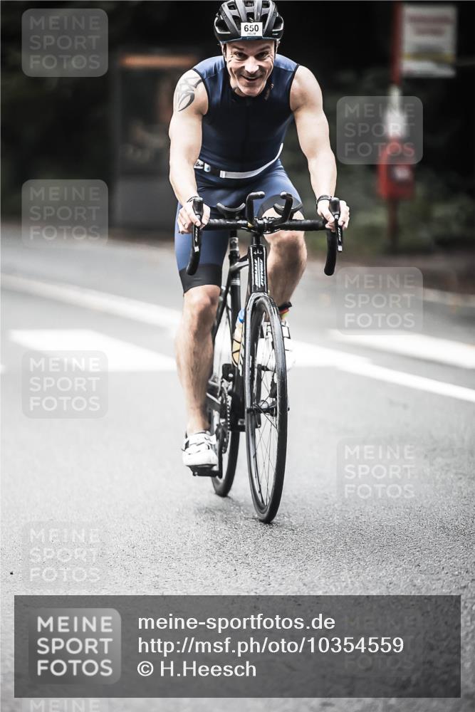 13.09.2026 - Stadtparktriathlon H.Heesch http://msf.ph/oto/10354559 13.09.2026 11:10:31 Radfahren 473, 520, 524, 610, 690, 1799 meine-sportfotos.de