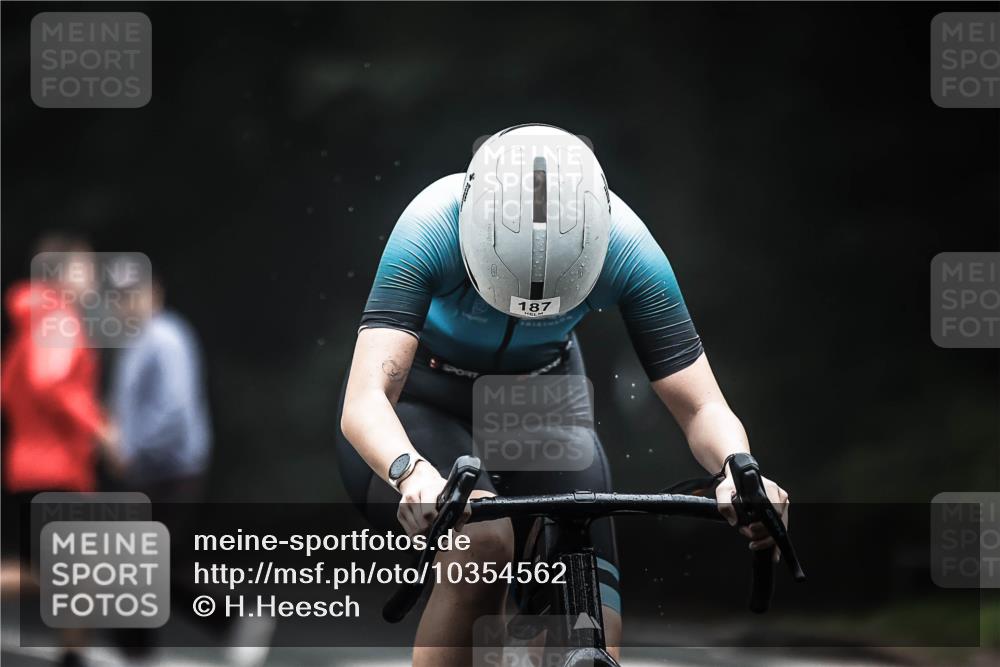 13.09.2026 - Stadtparktriathlon H.Heesch http://msf.ph/oto/10354562 13.09.2026 09:34:13 Radfahren 187 meine-sportfotos.de