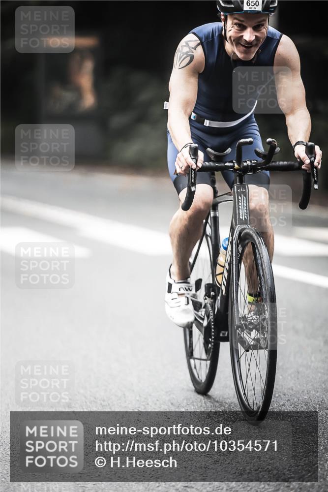 13.09.2026 - Stadtparktriathlon H.Heesch http://msf.ph/oto/10354571 13.09.2026 11:10:31 Radfahren 473, 520, 524, 610, 690, 1799 meine-sportfotos.de