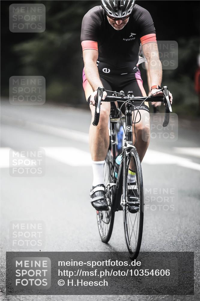 13.09.2026 - Stadtparktriathlon H.Heesch http://msf.ph/oto/10354606 13.09.2026 11:10:34 Radfahren 473, 520, 524, 578, 594, 610, 690, 691, 1799 meine-sportfotos.de