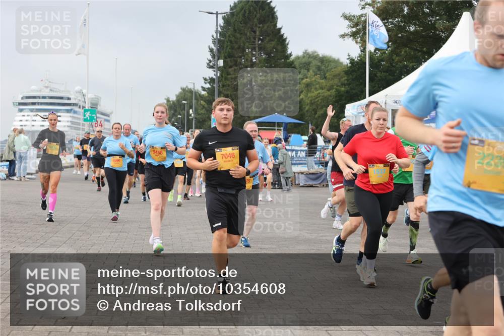 13.09.2026 - Kiel Lauf Andreas Tolksdorf http://msf.ph/oto/10354608 13.09.2026 09:57:51 Kiellinie 13, 9458, 39, 7046, 75, 38, 1537, 223 meine-sportfotos.de