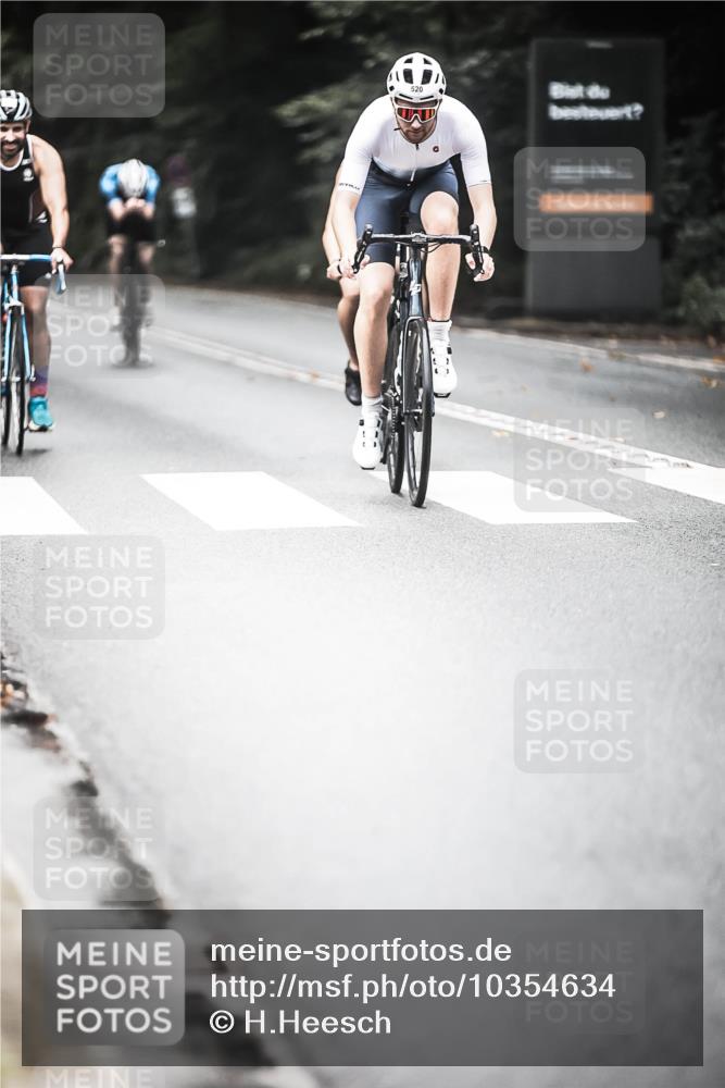 13.09.2026 - Stadtparktriathlon H.Heesch http://msf.ph/oto/10354634 13.09.2026 11:10:36 Radfahren 473, 520, 524, 578, 594, 690, 691, 1799 meine-sportfotos.de