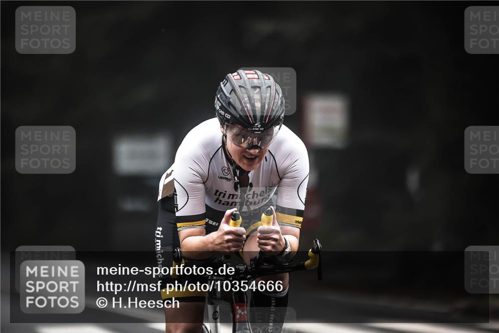 13.09.2026 - Stadtparktriathlon H.Heesch http://msf.ph/oto/10354666 13.09.2026 09:34:43 Radfahren 181 meine-sportfotos.de