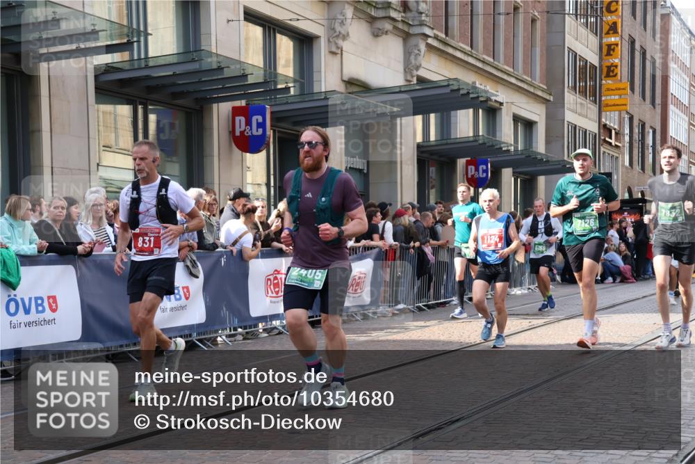 13.09.2026 - 21. swb-Marathon Bremen Strokosch-Dieckow http://msf.ph/oto/10354680 13.09.2026 13:33:26 Ziel 930, 2405, 2727, 2872, 2960, 3201, 3562, 3761, 4490, 4554, 4658, 4874, 5063, 5156, 5513, 5587, 6256, 6508, 6538, 6808, 6844, 6882, 7126, 7354, 7523, 7633, 7652, 7832, 7863, 8093, 8512, 8691, 9068, 9128, 9342, 9344, 9390, 9508, 9883, 10114, 13078, 831, 1124, 2283, 2393, 2440, 2818, 2959, 2980, 3710, 4052, 4219, 4243, 4260, 4408, 4492, 4536, 4543, 4565, 5040, 5191, 5324, 5560, 5660, 5726, 5861, 5862, 5914, 6256, 6421, 6597, 6777, 6882, 6915, 6997, 7145 meine-sportfotos.de
