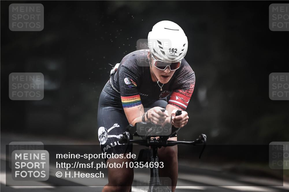 13.09.2026 - Stadtparktriathlon H.Heesch http://msf.ph/oto/10354693 13.09.2026 09:35:12 Radfahren 162, 209 meine-sportfotos.de