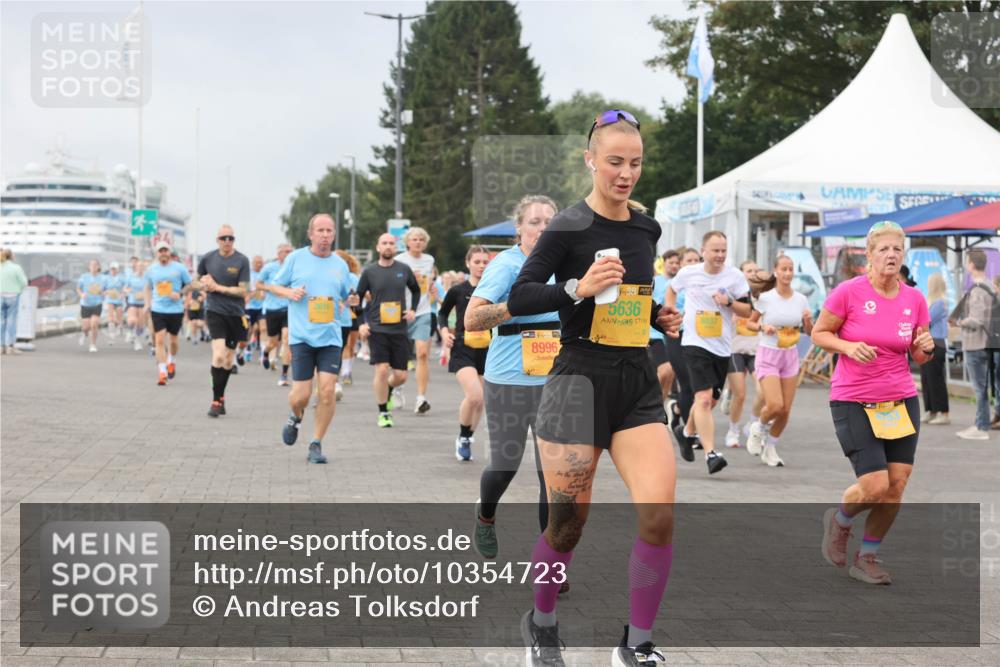 13.09.2026 - Kiel Lauf Andreas Tolksdorf http://msf.ph/oto/10354723 13.09.2026 09:57:55 Kiellinie 8996, 38, 5636, 8037 meine-sportfotos.de