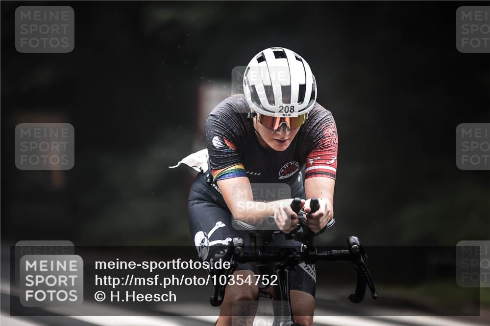 13.09.2026 - Stadtparktriathlon H.Heesch http://msf.ph/oto/10354752 13.09.2026 09:35:21 Radfahren 160, 208, 209 meine-sportfotos.de