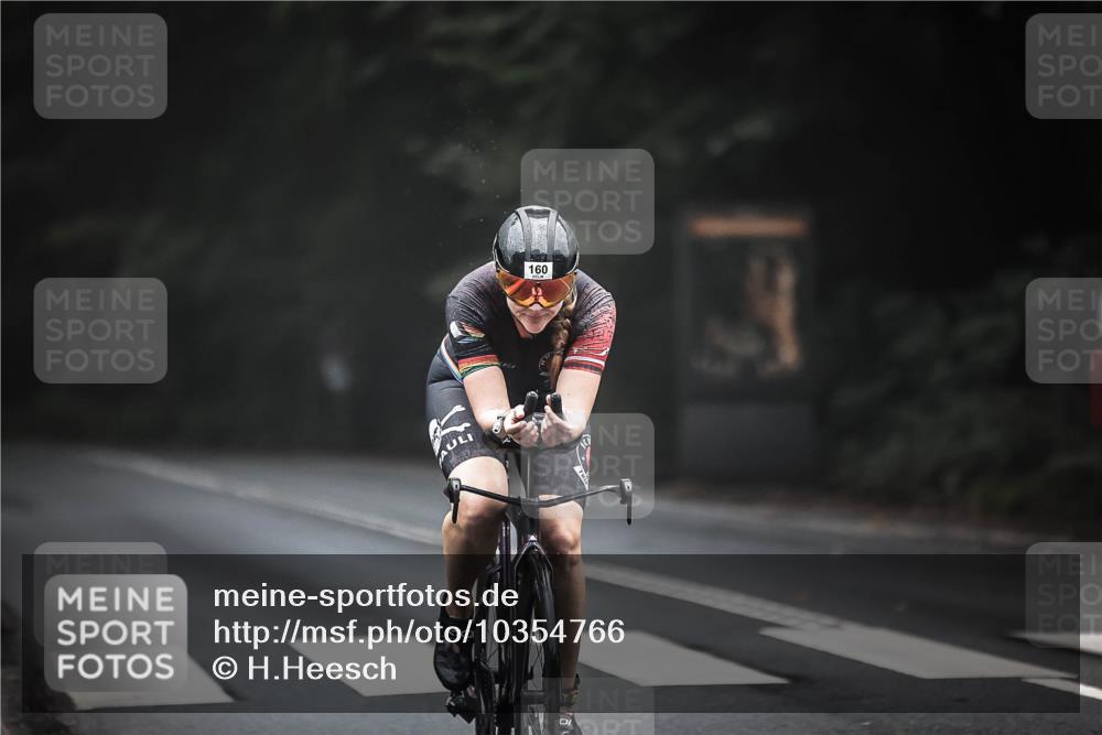 13.09.2026 - Stadtparktriathlon H.Heesch http://msf.ph/oto/10354766 13.09.2026 09:35:24 Radfahren 160, 208 meine-sportfotos.de