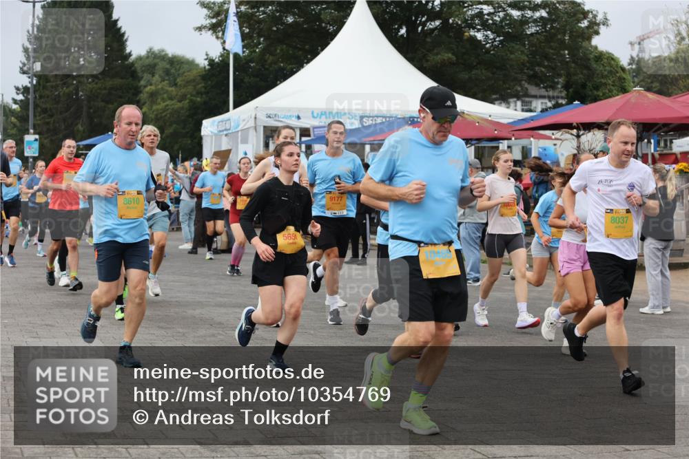 13.09.2026 - Kiel Lauf Andreas Tolksdorf http://msf.ph/oto/10354769 13.09.2026 09:57:57 Kiellinie 38, 8610, 5651, 9177, 38, 8037 meine-sportfotos.de