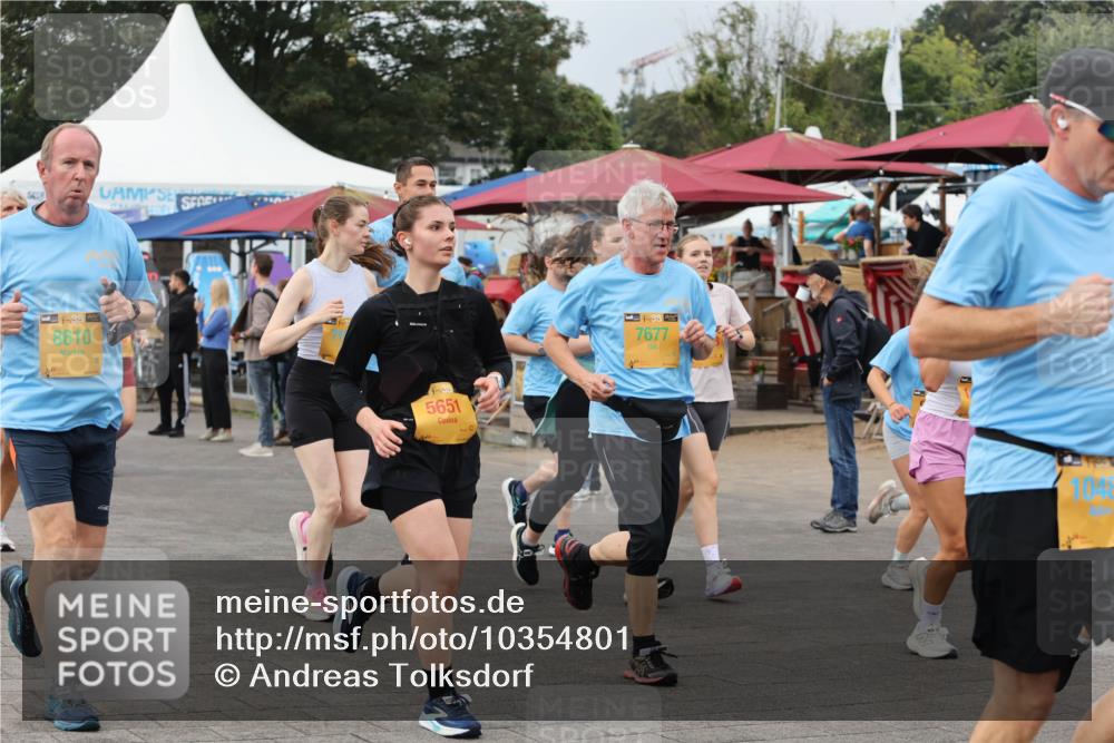 13.09.2026 - Kiel Lauf Andreas Tolksdorf http://msf.ph/oto/10354801 13.09.2026 09:57:58 Kiellinie 38, 8610, 5651, 38, 7677, 104 meine-sportfotos.de
