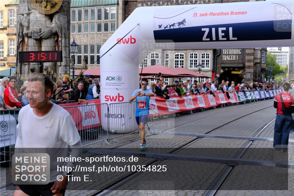 13.09.2026 - 21. swb-Marathon Bremen Tim E. http://msf.ph/oto/10354825 13.09.2026 12:46:00 Ziel 2032 meine-sportfotos.de