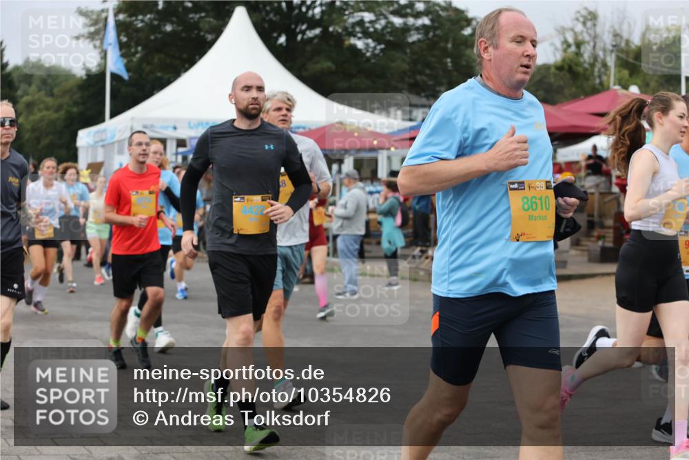 13.09.2026 - Kiel Lauf Andreas Tolksdorf http://msf.ph/oto/10354826 13.09.2026 09:57:59 Kiellinie 38, 442, 8, 38, 8610 meine-sportfotos.de