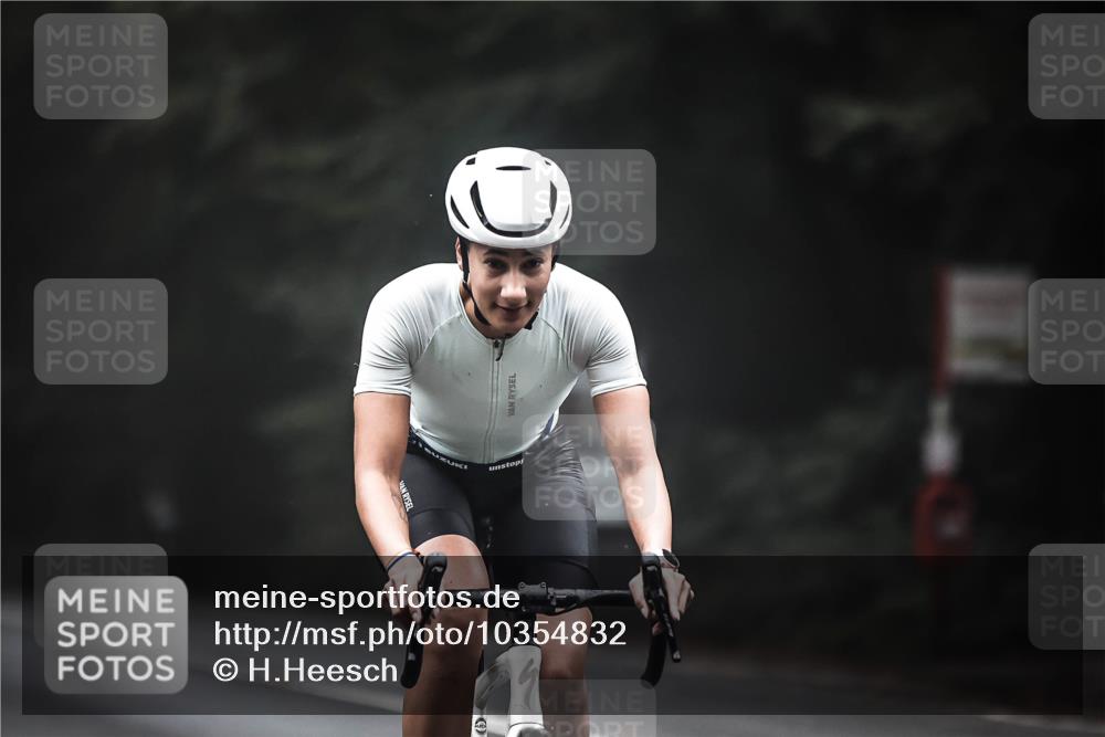 13.09.2026 - Stadtparktriathlon H.Heesch http://msf.ph/oto/10354832 13.09.2026 09:35:36 Radfahren 155, 184 meine-sportfotos.de