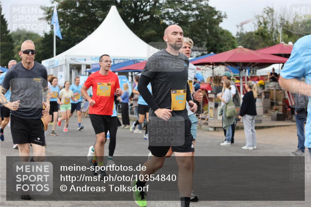 13.09.2026 - Kiel Lauf Andreas Tolksdorf http://msf.ph/oto/10354840 13.09.2026 09:57:59 Kiellinie 9774, 38, 4422 meine-sportfotos.de