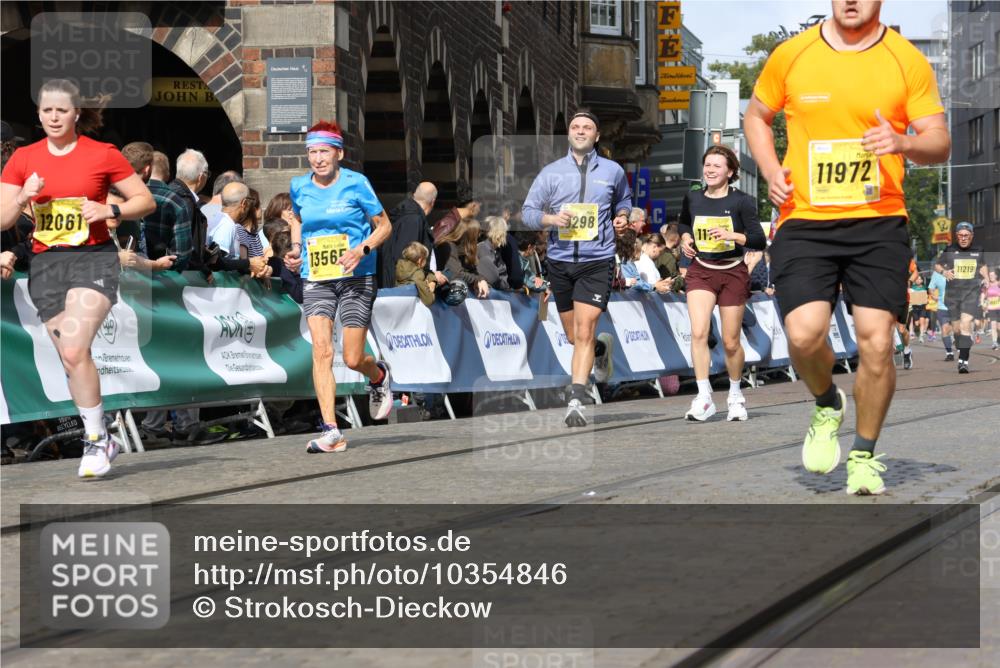13.09.2026 - 21. swb-Marathon Bremen Strokosch-Dieckow http://msf.ph/oto/10354846 13.09.2026 10:56:08 Ziel 10243, 10374, 10379, 10423, 10529, 10550, 10690, 10703, 10809, 10952, 11377, 11510, 11972, 12108, 12125, 12143, 12188, 12484, 10184, 10211, 10246, 10322, 10443, 10670, 10699, 10960, 11280, 11317, 11570, 11693, 11782, 12452 meine-sportfotos.de