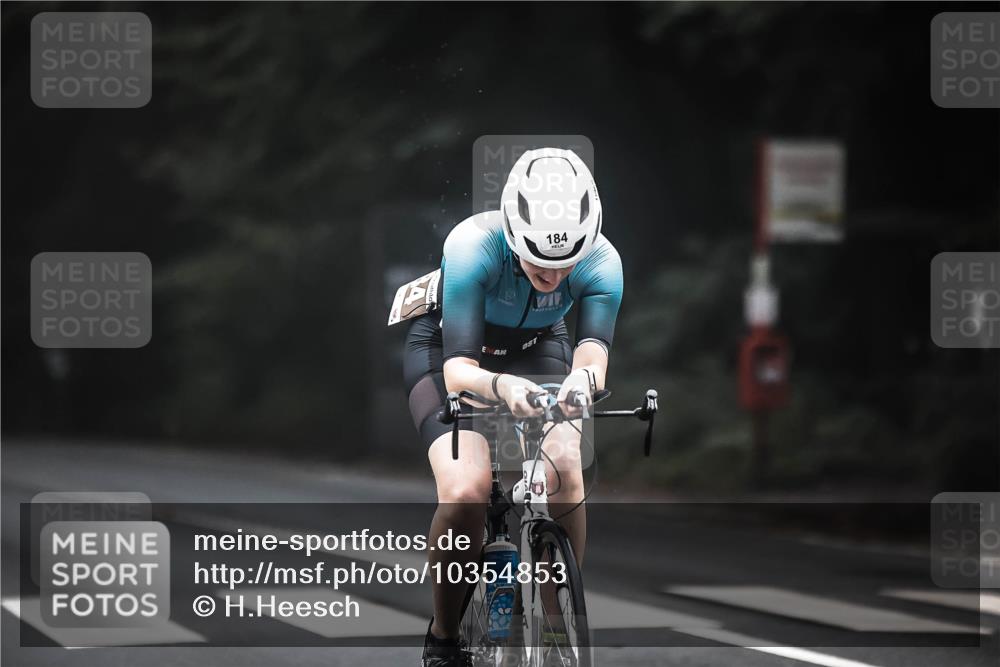 13.09.2026 - Stadtparktriathlon H.Heesch http://msf.ph/oto/10354853 13.09.2026 09:35:41 Radfahren 155, 184 meine-sportfotos.de