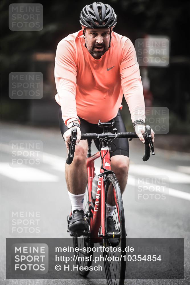13.09.2026 - Stadtparktriathlon H.Heesch http://msf.ph/oto/10354854 13.09.2026 11:10:59 Radfahren 591, 683 meine-sportfotos.de