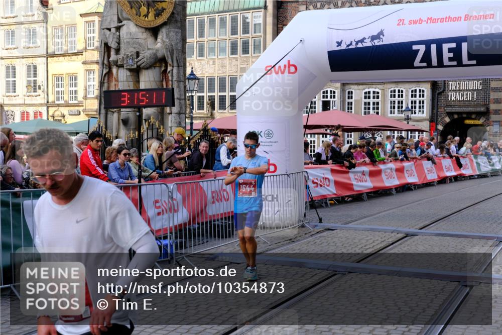 13.09.2026 - 21. swb-Marathon Bremen Tim E. http://msf.ph/oto/10354873 13.09.2026 12:46:00 Ziel 2032 meine-sportfotos.de