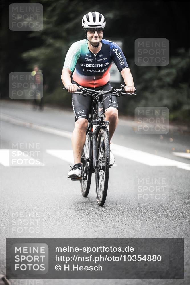 13.09.2026 - Stadtparktriathlon H.Heesch http://msf.ph/oto/10354880 13.09.2026 11:11:11 Radfahren 589 meine-sportfotos.de
