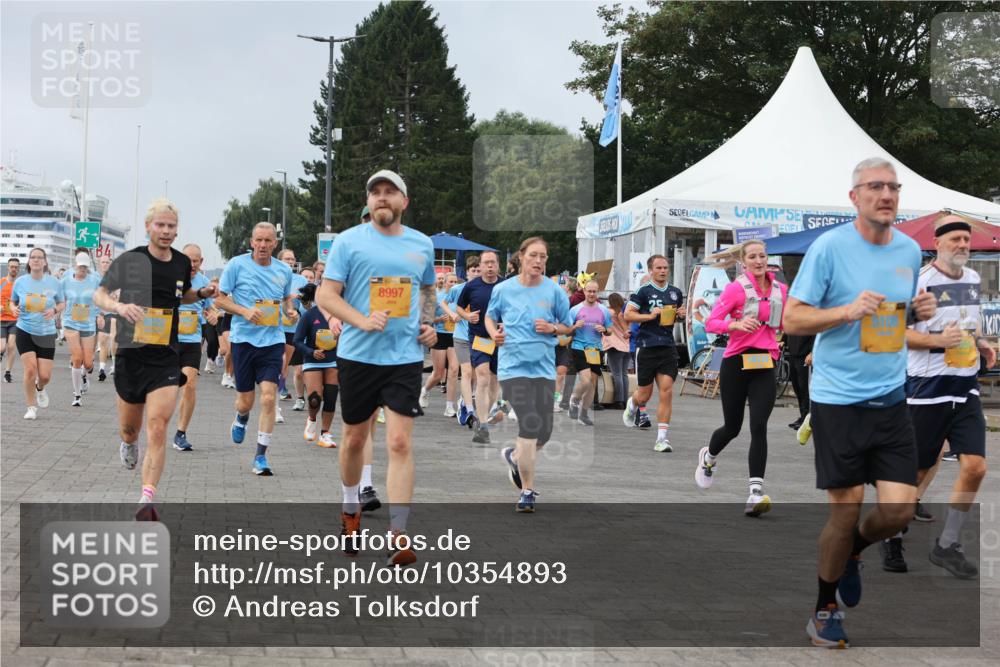 13.09.2026 - Kiel Lauf Andreas Tolksdorf http://msf.ph/oto/10354893 13.09.2026 09:58:02 Kiellinie 8997 meine-sportfotos.de