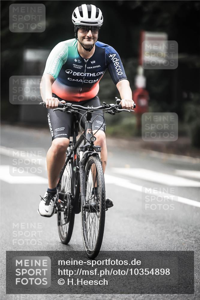 13.09.2026 - Stadtparktriathlon H.Heesch http://msf.ph/oto/10354898 13.09.2026 11:11:11 Radfahren 589 meine-sportfotos.de