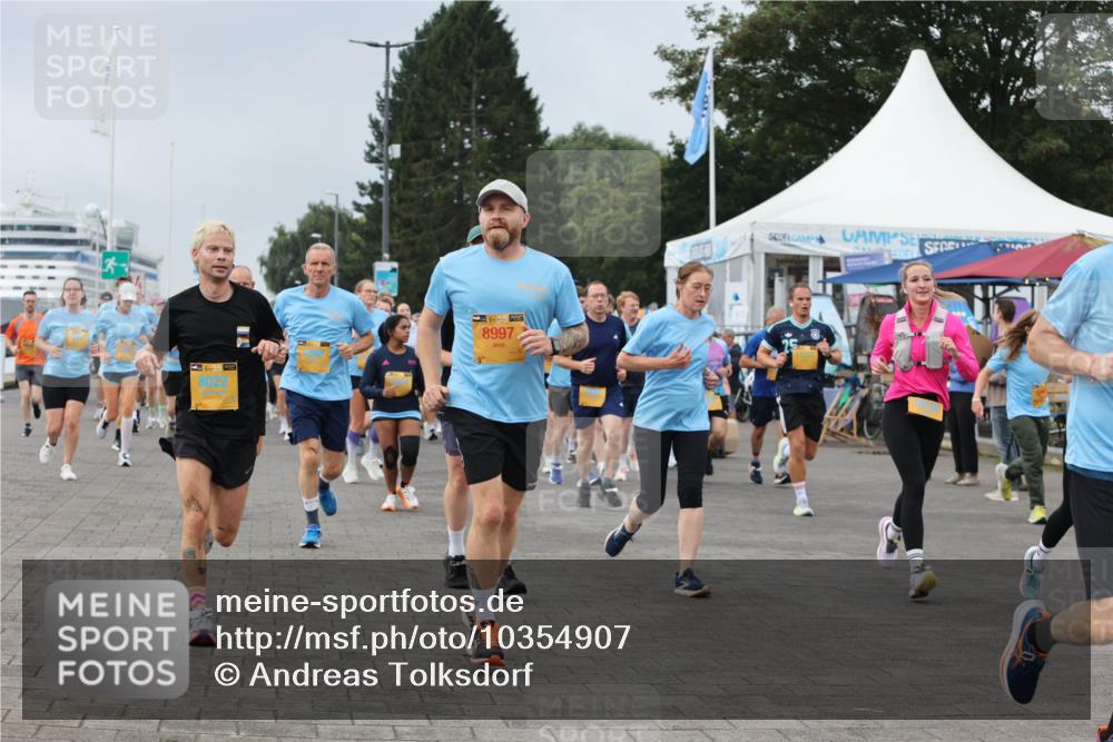 13.09.2026 - Kiel Lauf Andreas Tolksdorf http://msf.ph/oto/10354907 13.09.2026 09:58:02 Kiellinie 8022, 8997 meine-sportfotos.de