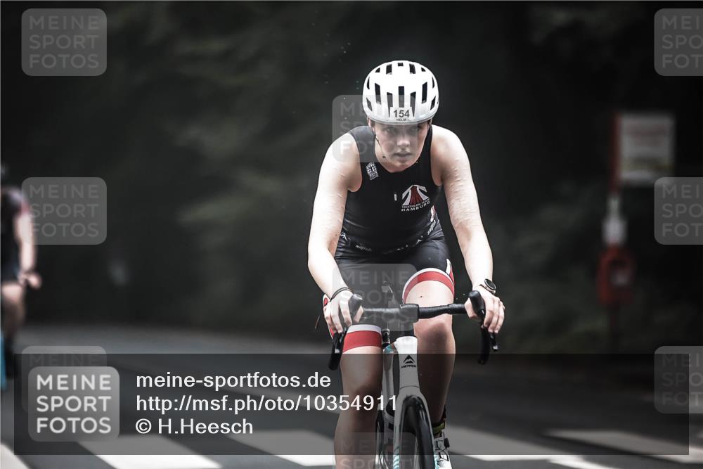13.09.2026 - Stadtparktriathlon H.Heesch http://msf.ph/oto/10354911 13.09.2026 09:35:48 Radfahren 119, 154, 158 meine-sportfotos.de