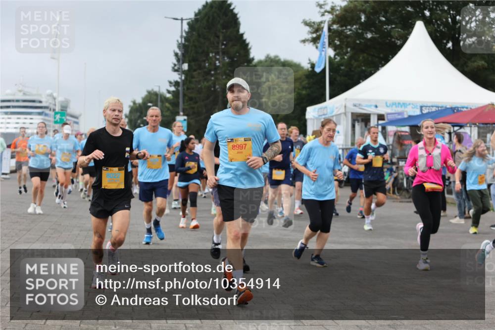 13.09.2026 - Kiel Lauf Andreas Tolksdorf http://msf.ph/oto/10354914 13.09.2026 09:58:02 Kiellinie 38, 8022, 38, 8997 meine-sportfotos.de