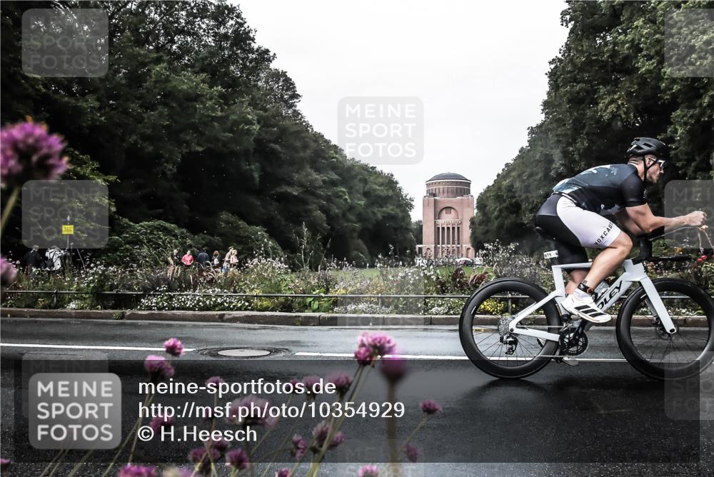 13.09.2026 - Stadtparktriathlon H.Heesch http://msf.ph/oto/10354929 13.09.2026 12:00:04 Radfahren 834, 975, 983, 1054 meine-sportfotos.de