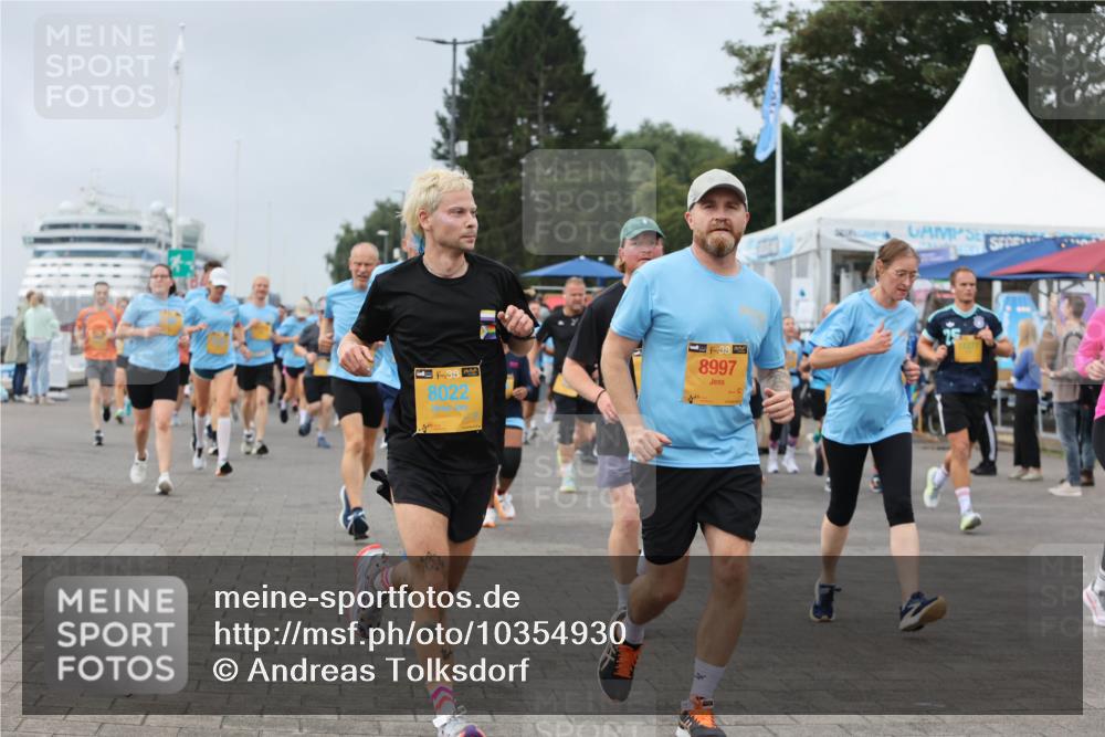 13.09.2026 - Kiel Lauf Andreas Tolksdorf http://msf.ph/oto/10354930 13.09.2026 09:58:03 Kiellinie 8022, 38, 8997 meine-sportfotos.de