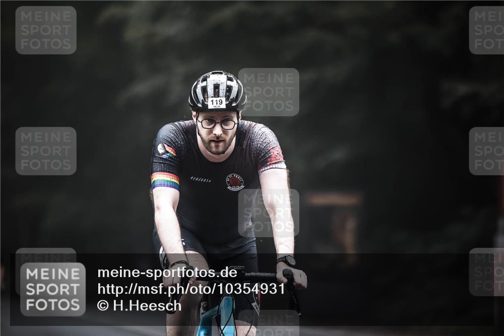 13.09.2026 - Stadtparktriathlon H.Heesch http://msf.ph/oto/10354931 13.09.2026 09:35:50 Radfahren 119, 154, 158 meine-sportfotos.de