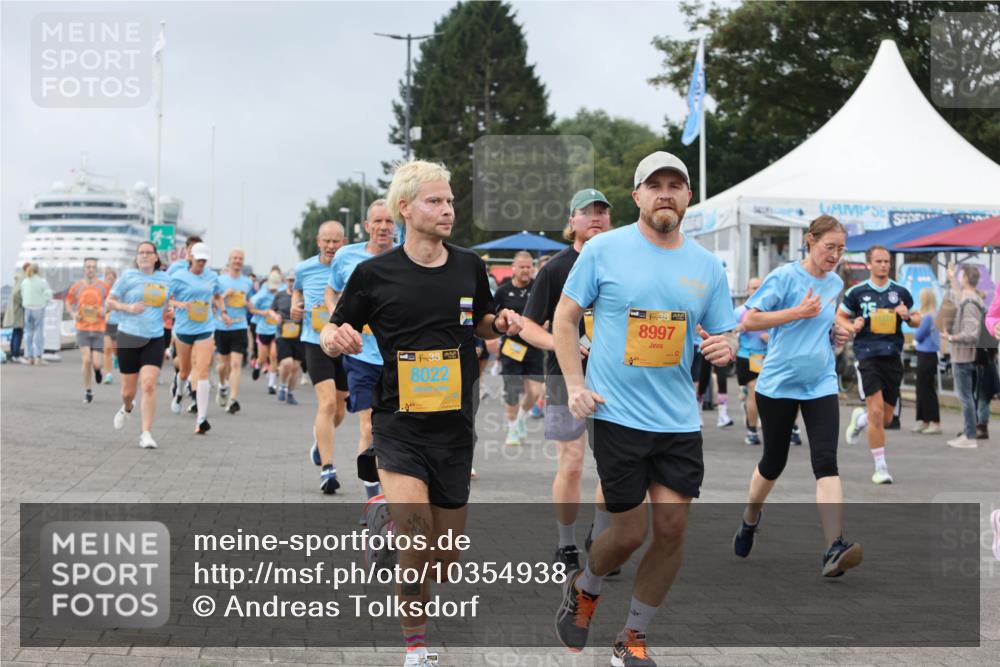13.09.2026 - Kiel Lauf Andreas Tolksdorf http://msf.ph/oto/10354938 13.09.2026 09:58:03 Kiellinie 38, 20, 8022, 8997 meine-sportfotos.de