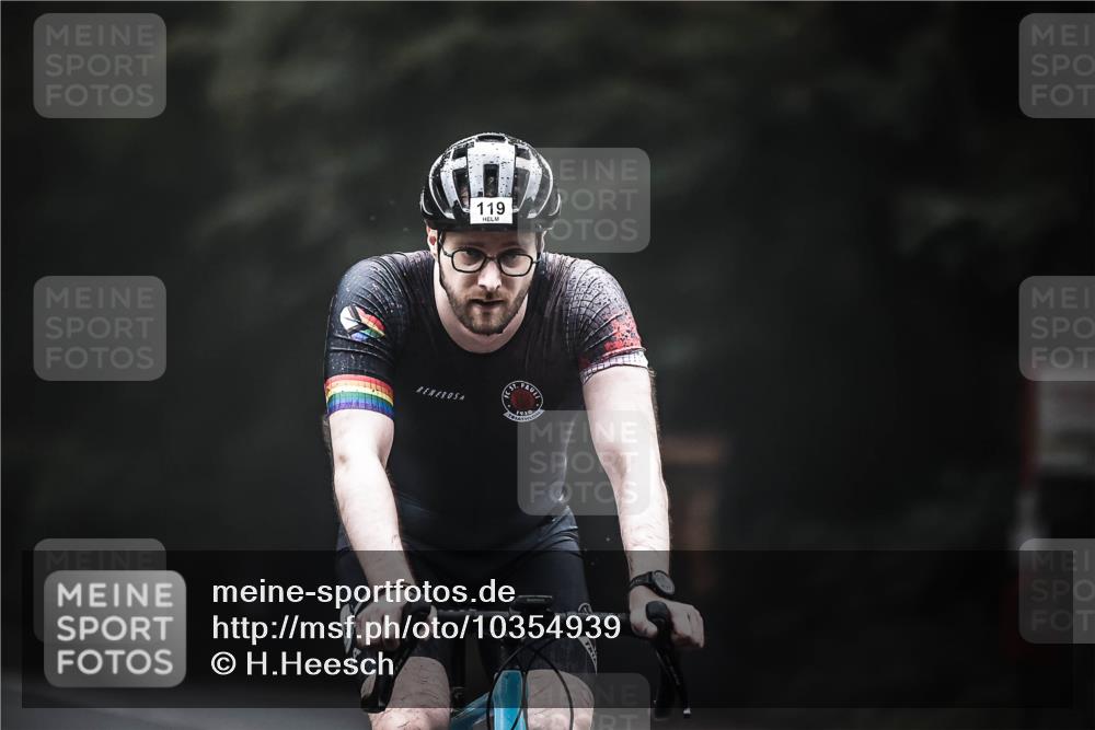 13.09.2026 - Stadtparktriathlon H.Heesch http://msf.ph/oto/10354939 13.09.2026 09:35:50 Radfahren 119, 154, 158 meine-sportfotos.de