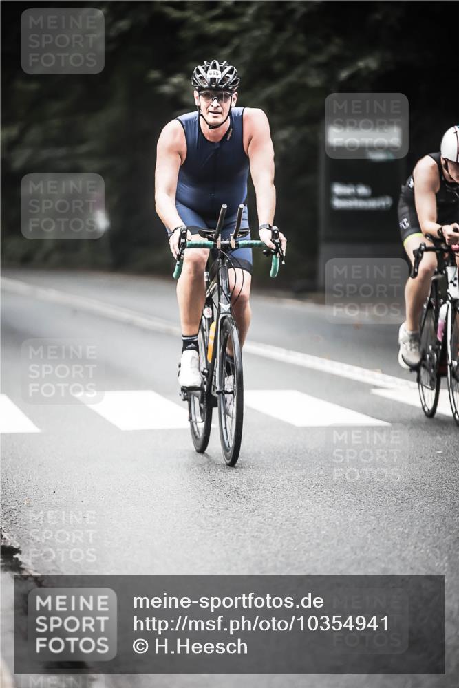 13.09.2026 - Stadtparktriathlon H.Heesch http://msf.ph/oto/10354941 13.09.2026 11:11:18 Radfahren 571, 685, 688, 694 meine-sportfotos.de
