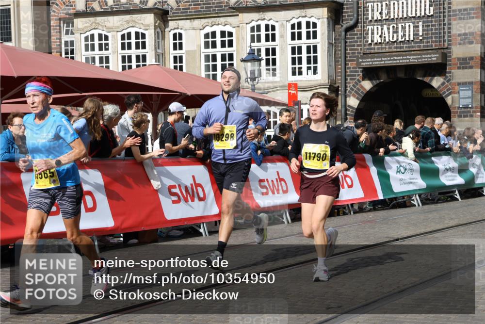 13.09.2026 - 21. swb-Marathon Bremen Strokosch-Dieckow http://msf.ph/oto/10354950 13.09.2026 10:56:12 Ziel 10243, 10298, 10374, 10550, 10690, 10703, 10952, 11510, 11790, 11972, 12061, 12108, 12143, 12484, 13565, 10184, 10211, 10322, 10443, 10670, 10675, 10699, 10844, 11256, 11280, 11317, 11570, 11693, 11795, 11844, 12452 meine-sportfotos.de