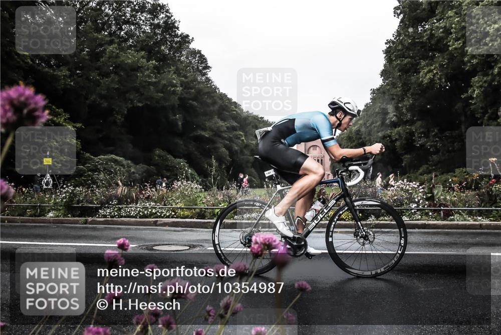 13.09.2026 - Stadtparktriathlon H.Heesch http://msf.ph/oto/10354987 13.09.2026 12:00:09 Radfahren 722, 1021, 1054, 1061 meine-sportfotos.de