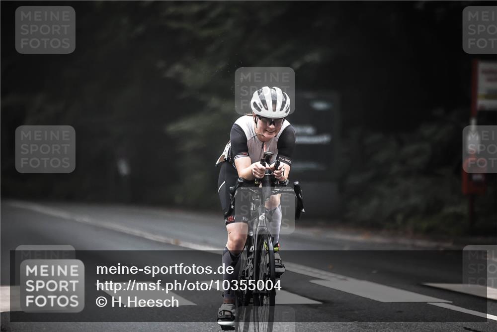13.09.2026 - Stadtparktriathlon H.Heesch http://msf.ph/oto/10355004 13.09.2026 09:35:58 Radfahren 158, 197 meine-sportfotos.de