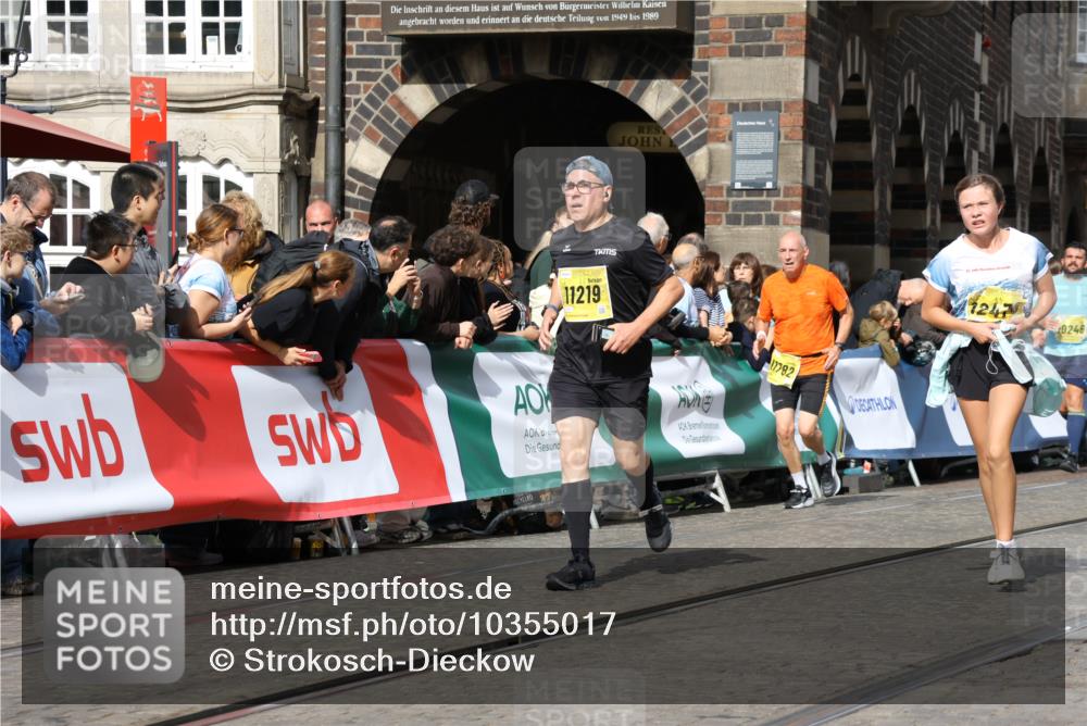 13.09.2026 - 21. swb-Marathon Bremen Strokosch-Dieckow http://msf.ph/oto/10355017 13.09.2026 10:56:16 Ziel 10298, 10374, 10690, 10703, 10952, 11790, 11972, 12061, 12108, 12143, 12484, 13565, 10184, 10211, 10322, 10356, 10670, 10675, 10844, 11256, 11317, 11570, 11795, 11844, 11855, 11871 meine-sportfotos.de