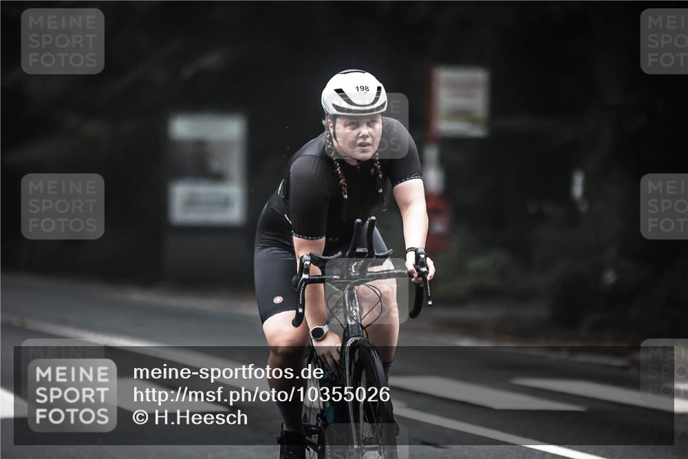 13.09.2026 - Stadtparktriathlon H.Heesch http://msf.ph/oto/10355026 13.09.2026 09:36:10 Radfahren 198 meine-sportfotos.de
