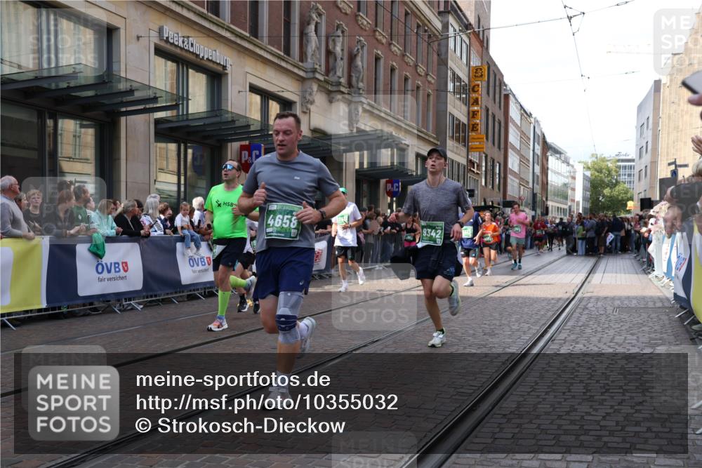 13.09.2026 - 21. swb-Marathon Bremen Strokosch-Dieckow http://msf.ph/oto/10355032 13.09.2026 13:33:33 Ziel 930, 1656, 2405, 2727, 2872, 3201, 3389, 3522, 3761, 3790, 4490, 4554, 4613, 4658, 4874, 5063, 5156, 5341, 5513, 5563, 5587, 6151, 6508, 6509, 6538, 6623, 6808, 7047, 7126, 7303, 7354, 7431, 7633, 7652, 7832, 8025, 8512, 8641, 8910, 9068, 9128, 9342, 9344, 9390, 831, 930, 1124, 2283, 2960, 2980, 3562, 4052, 4219, 4243, 4260, 4492, 4536, 4543, 4565, 5040, 5560, 5660, 5726, 5861, 5862, 5914, 6256, 6421, 6538, 6597, 6777, 6844, 6882, 6915, 6997, 7145, 7523 meine-sportfotos.de