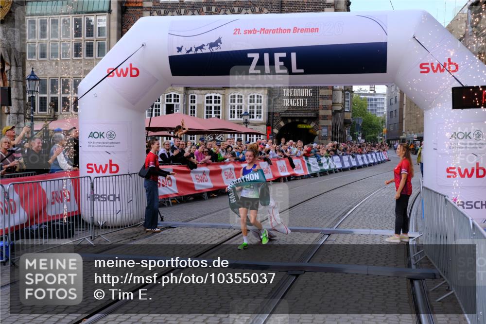13.09.2026 - 21. swb-Marathon Bremen Tim E. http://msf.ph/oto/10355037 13.09.2026 12:46:34 Ziel 103, 1352, 8044 meine-sportfotos.de