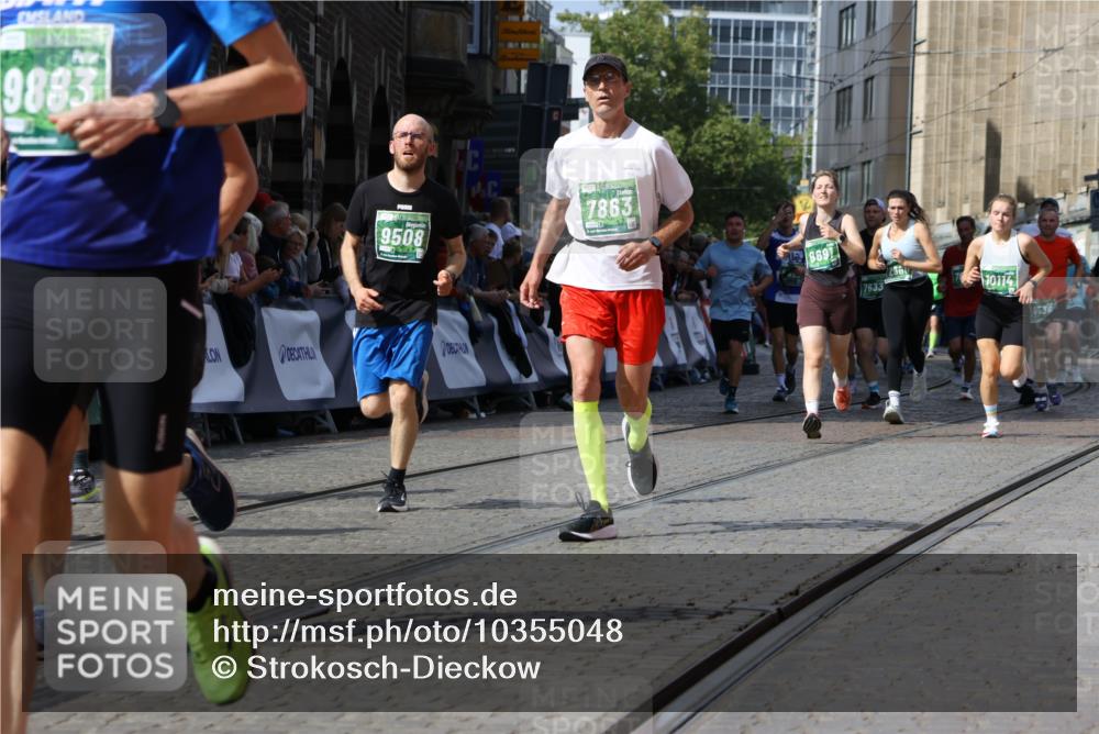 13.09.2026 - 21. swb-Marathon Bremen Strokosch-Dieckow http://msf.ph/oto/10355048 13.09.2026 13:33:31 Ziel 831, 1124, 2283, 2393, 2440, 2818, 2959, 3404, 3710, 4243, 4260, 4408, 4565, 4659, 5040, 5191, 5324, 5395, 5410, 5749, 5790, 5981, 6614, 6915, 7145, 7421, 7467, 7788, 7789, 7830, 8061, 9269, 9292, 9616, 9856, 13019, 13028, 13039, 13084, 13092, 13093, 13101, 13146, 930, 2405, 2872, 2960, 3201, 3562, 3761, 4490, 4554, 5063, 6538, 6808, 7126, 7523, 7633, 7652, 7832, 7863, 8691, 9068, 9342, 9390, 9508, 10114, 13078 meine-sportfotos.de